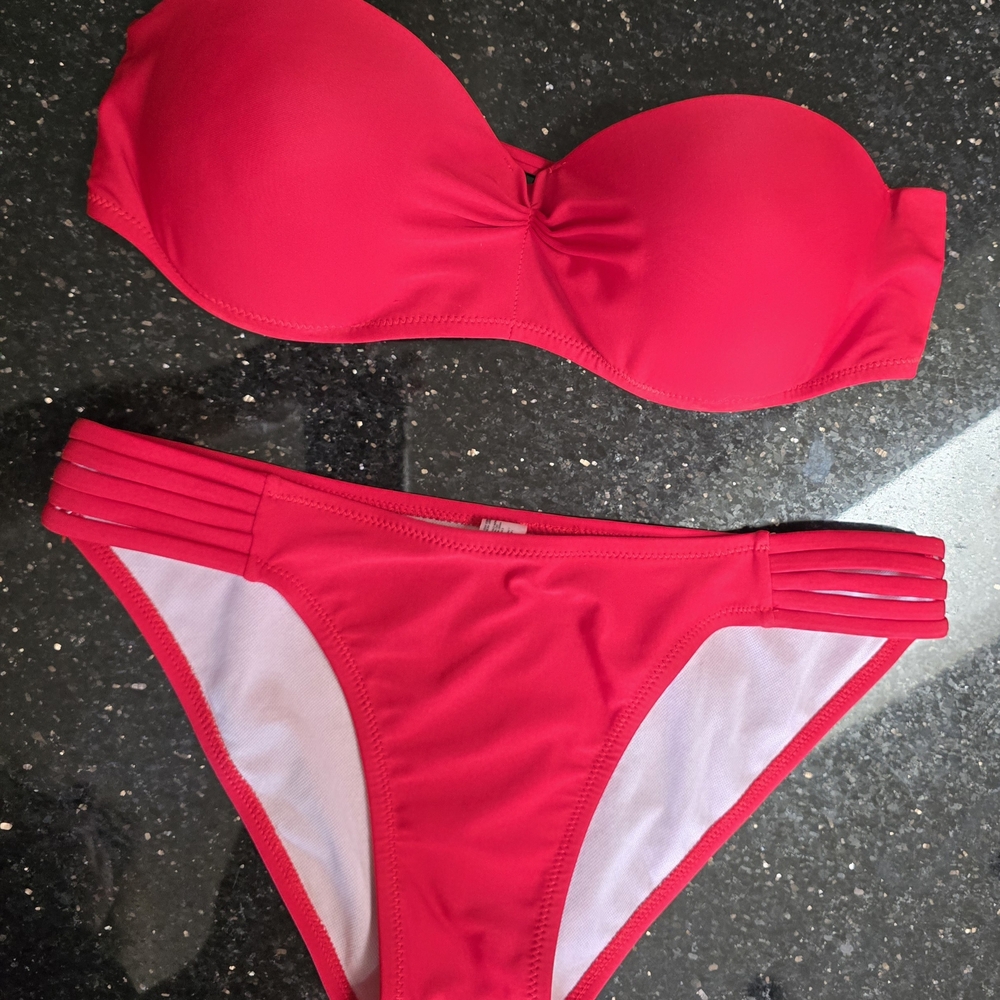 Elegant Lg Strapless Bikini Set in Bold Red PLUS EXTRA Bikini Set So You Can Mix